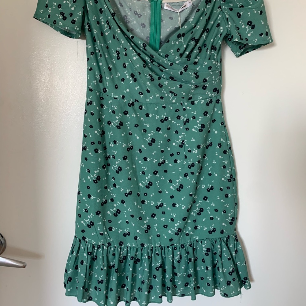 Lulus green printed dress size 8
